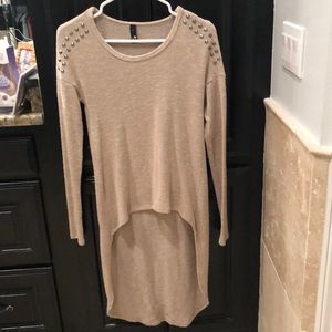 Beige hi-low sweater